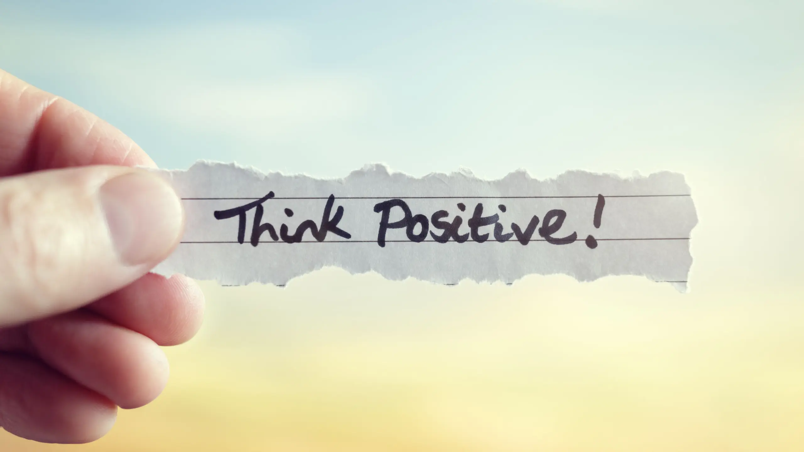 Positives Denken befreit und ermöglicht es, Chancen zu erkennen und zu ergreifen.