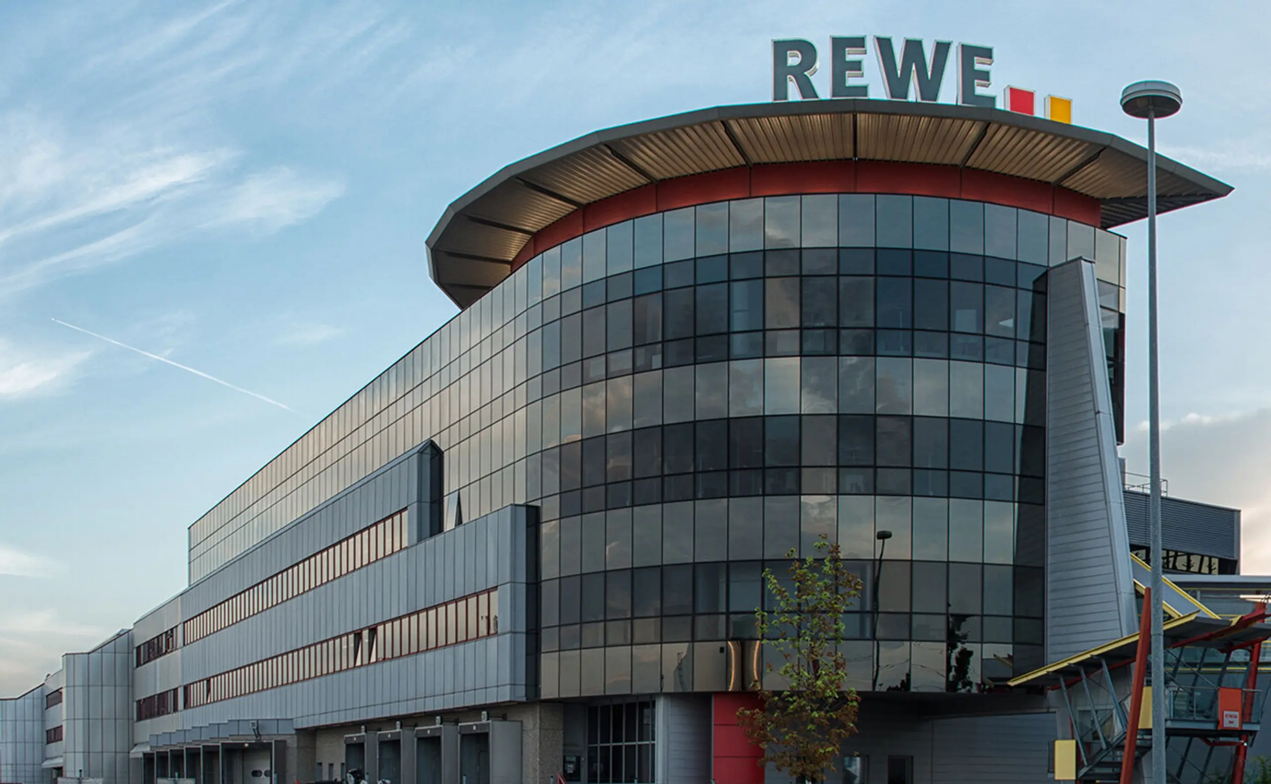 Die Zentrale der REWE International AG in Wiener Neudorf. Von hier aus wird das Geschäft in Österreich, Italien und acht weiteren CEE-Ländern kontrolliert.