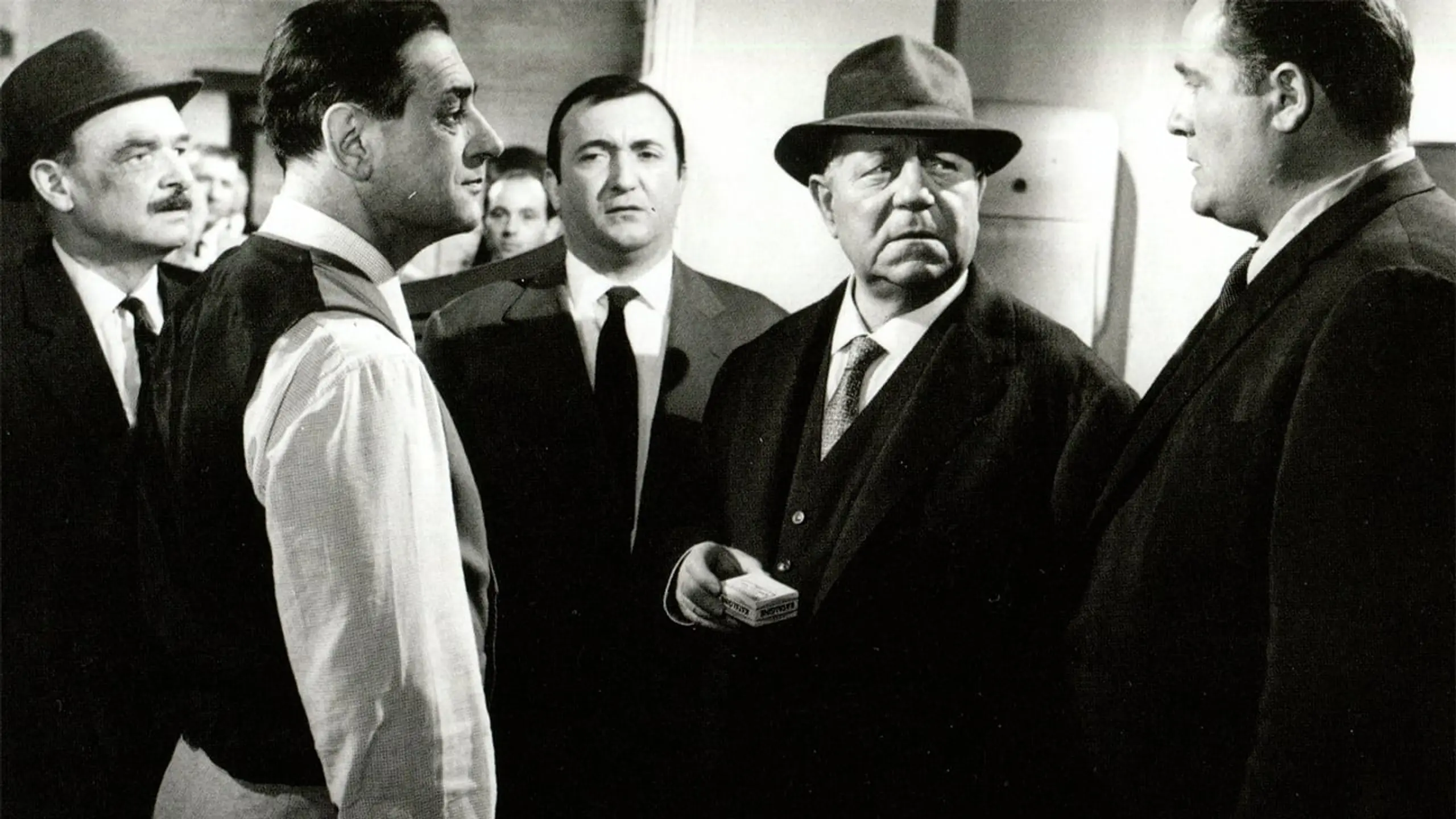 Kommissar Maigret sieht rot!
