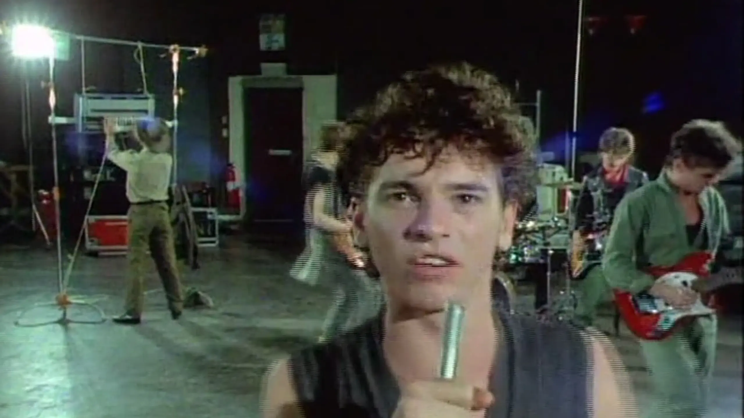 I'm Only Looking – The Best Of INXS
