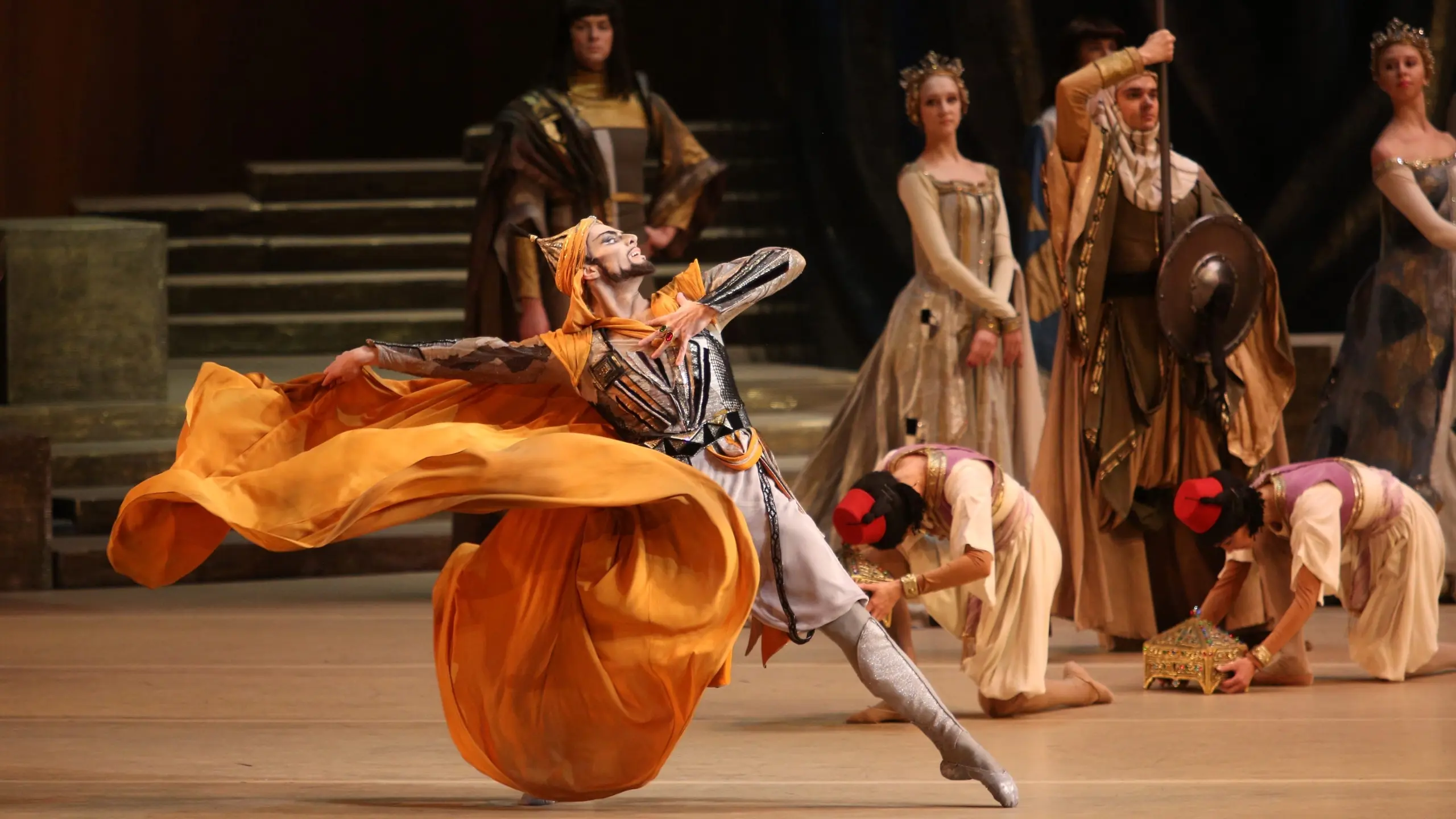 Bolshoi Ballet: Raymonda