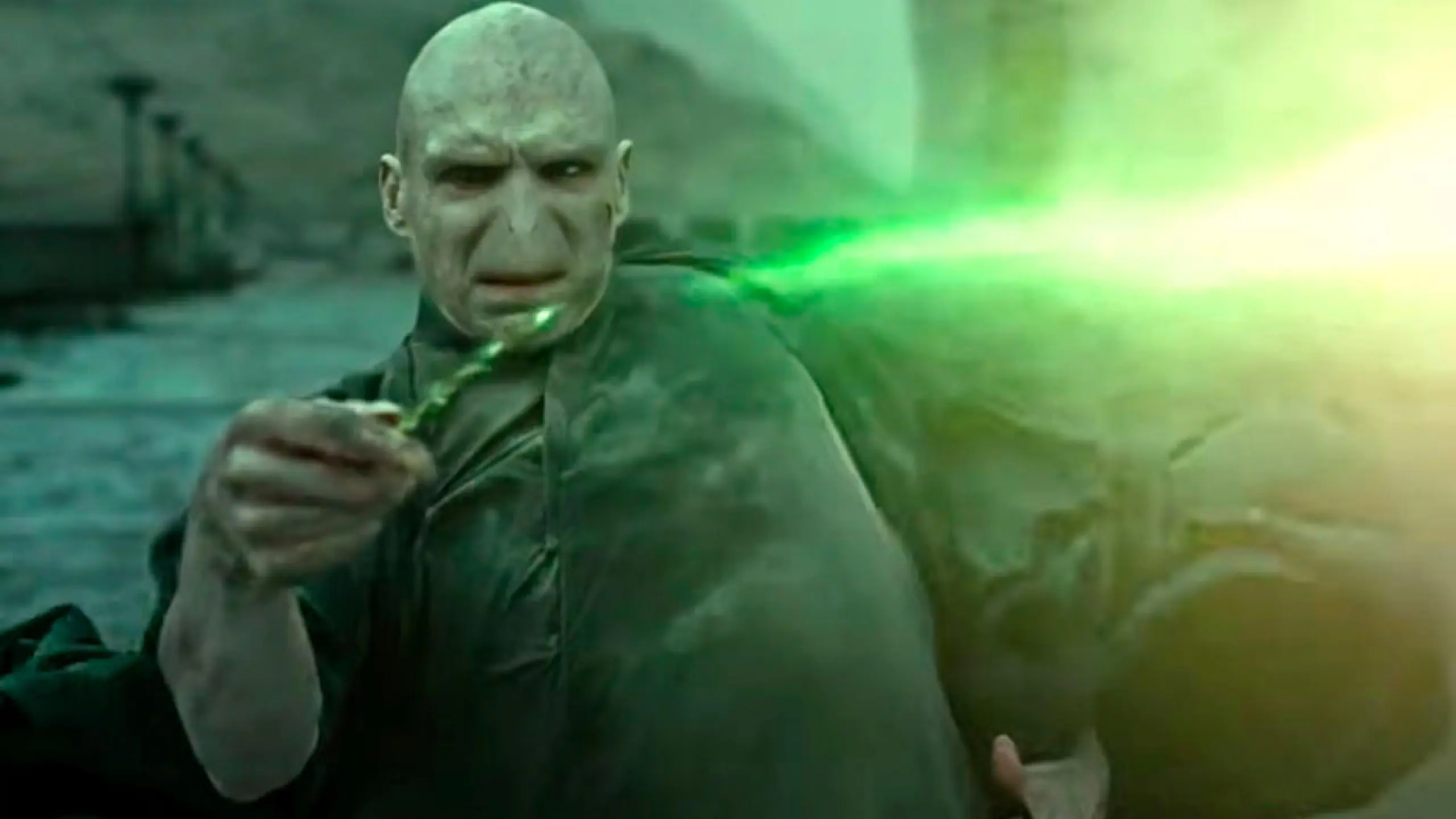 Ralph Fiennes – fast nicht mehr erkennbar in seiner Rolle als Harry Potters Widersacher Voldemort