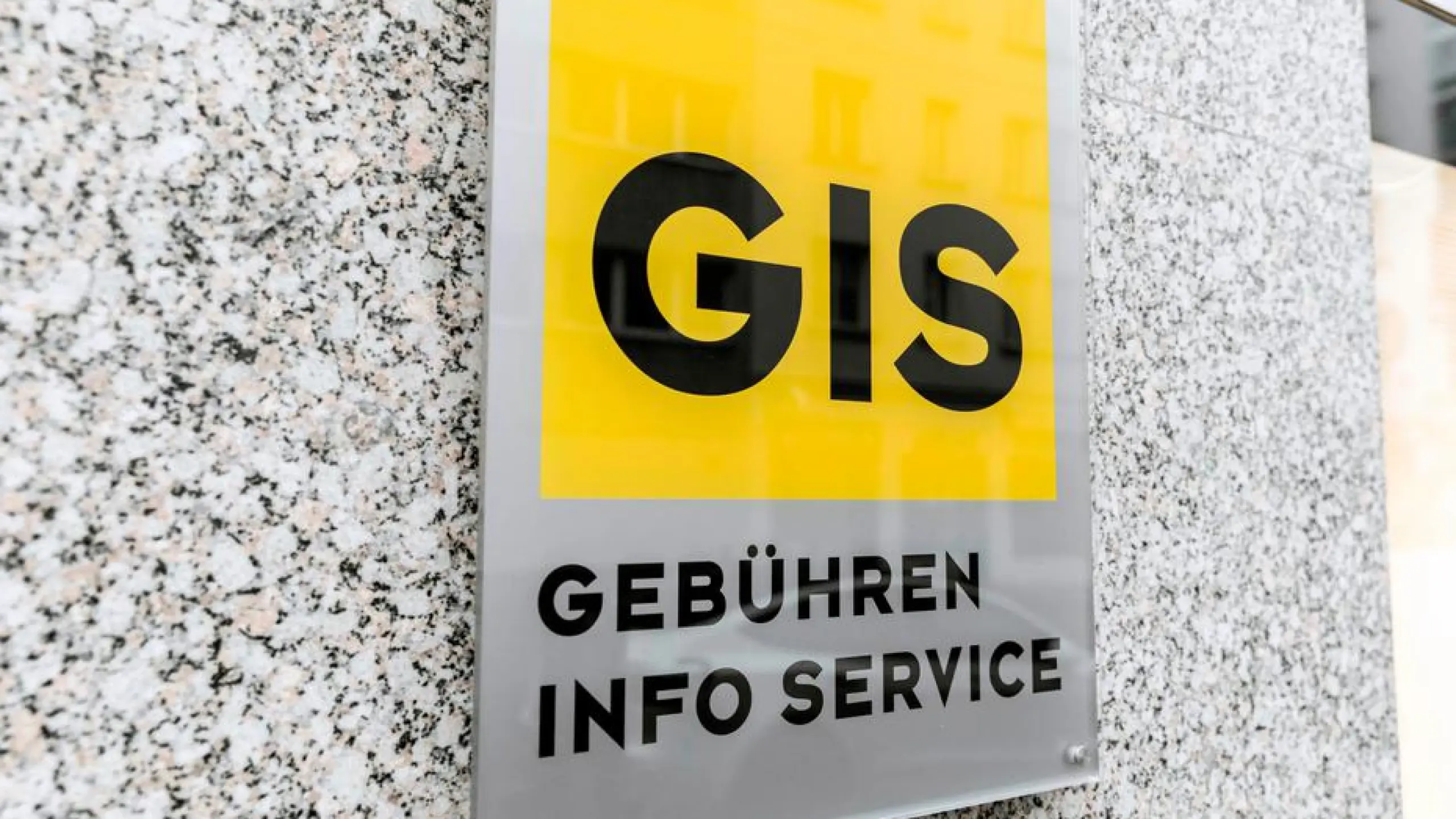 Rundfunk in Österreich: Alles, was Sie über GIS und GIS-Gebühr wissen müssen!