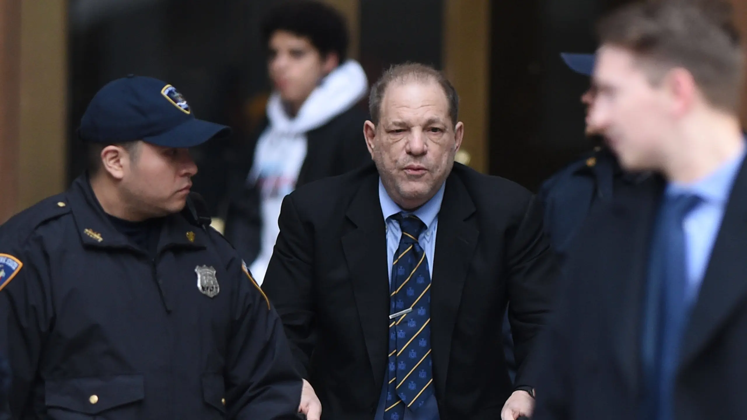 Wende im MeToo-Prozess: Betroffene reagieren auf die Urteilsaufhebung von Harvey Weinstein