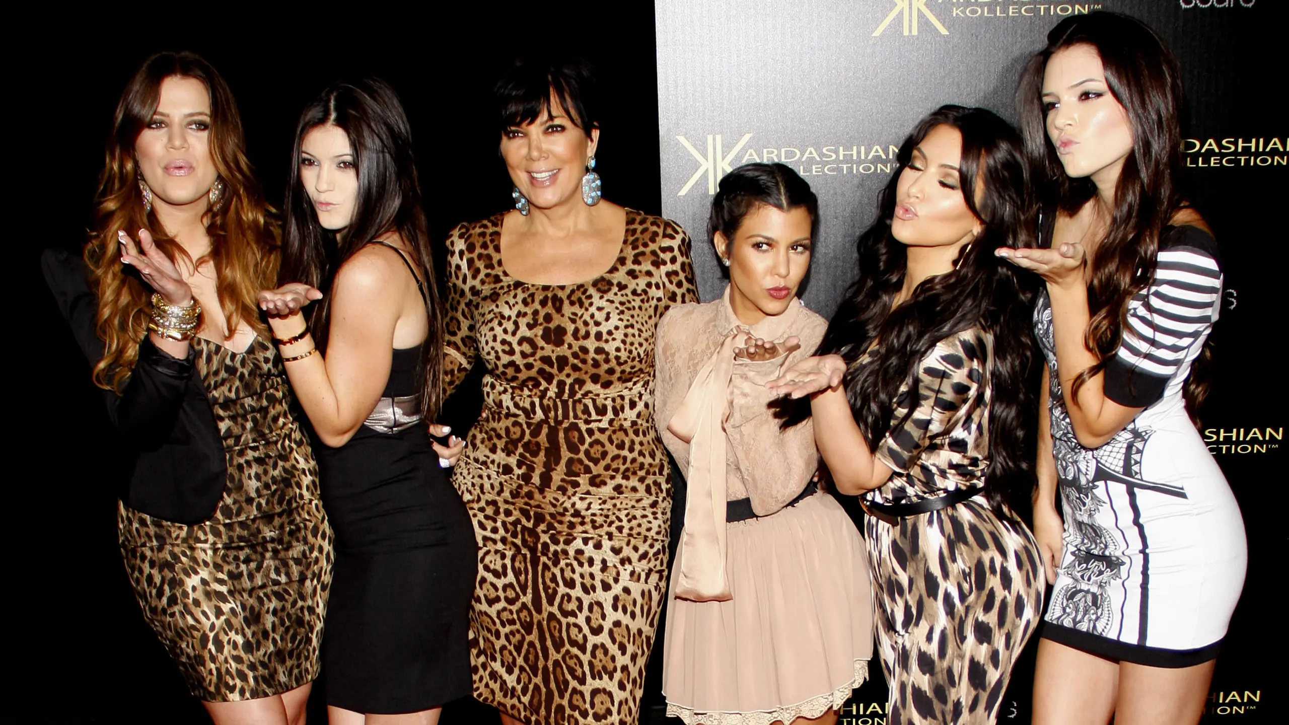 Kardashian Familie: Kim, Kourtney, Khloé, Kendall und Kylie im großen Portrait