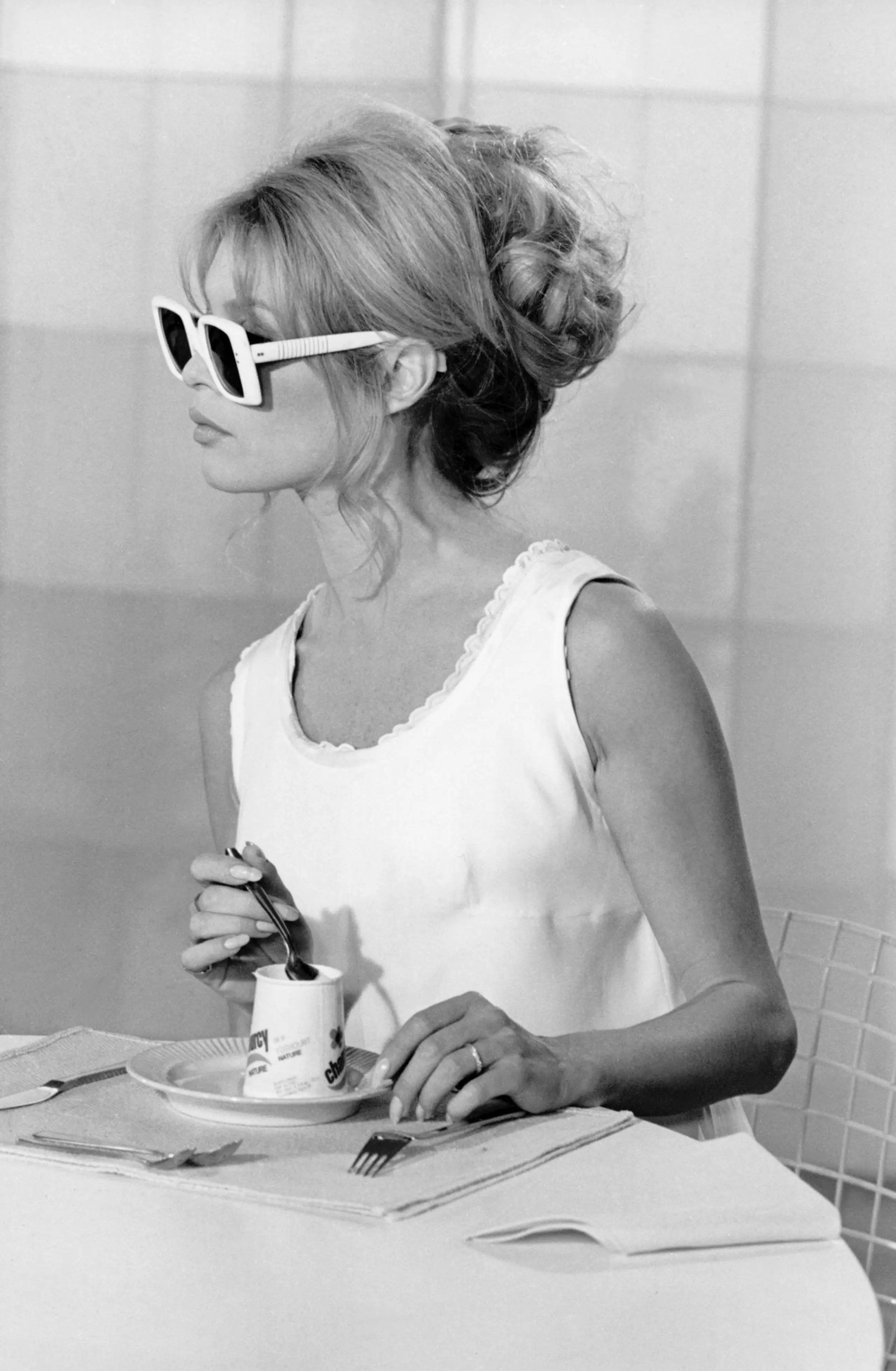 Diese High-Fashion-Sonnenbrille gibt es bei H&M