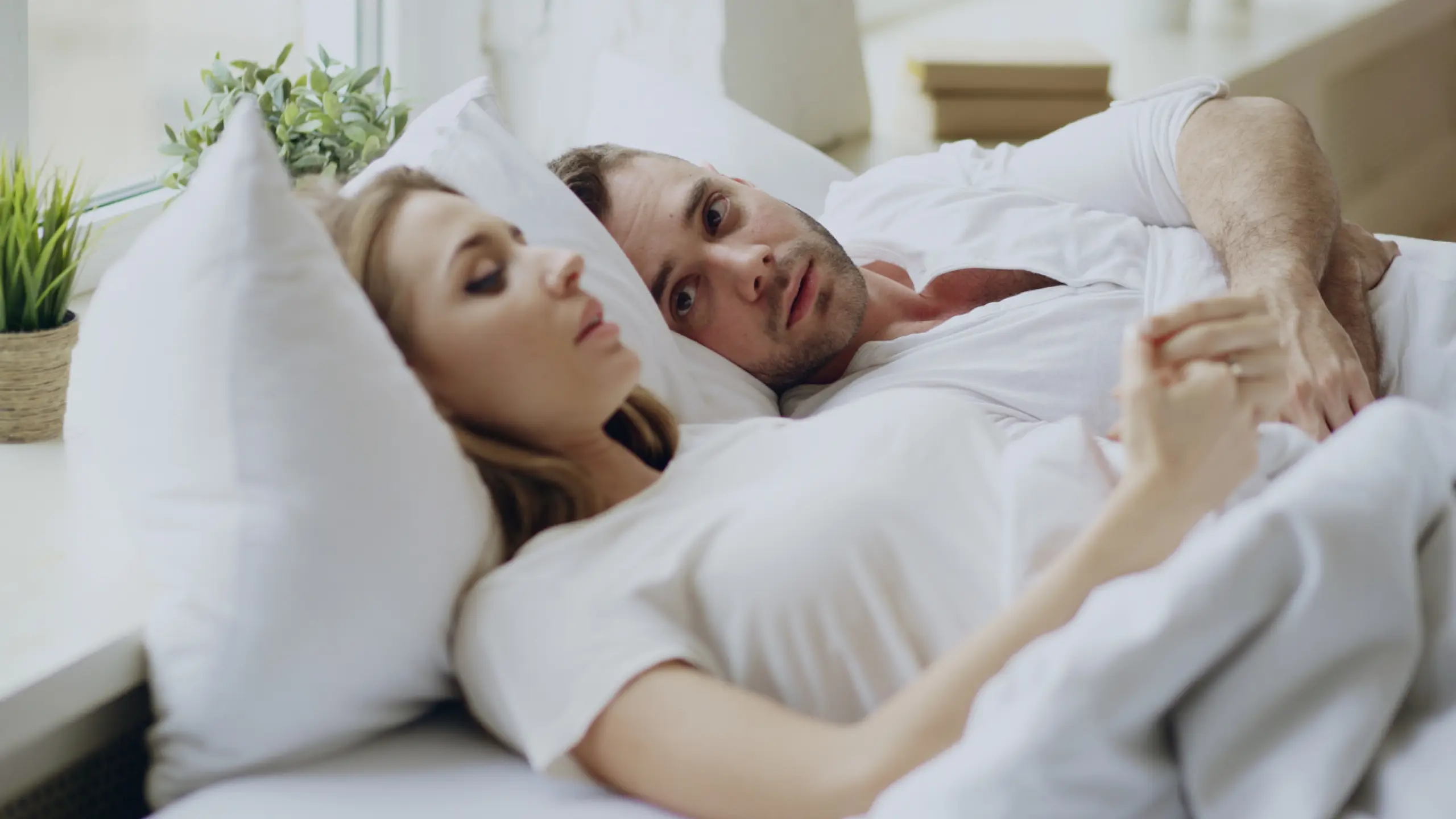 7 Zeichen, dass deine Ehe nicht so glücklich & perfekt ist, wie du meinst