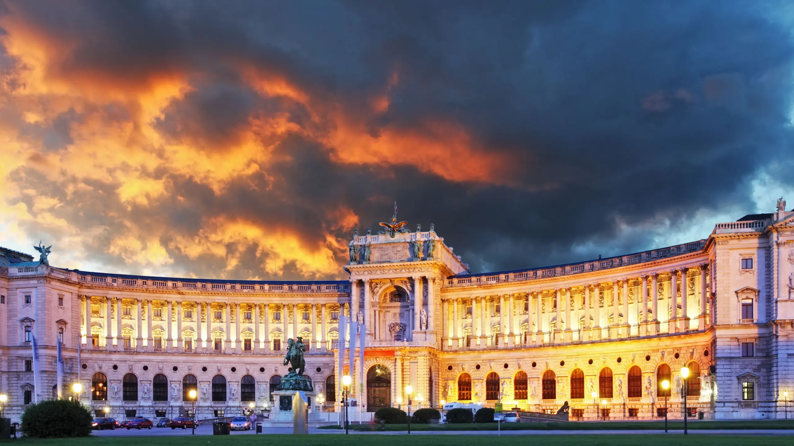 Aus der Hofburg in die Politik in die Wirtschaft: Die Habsburger