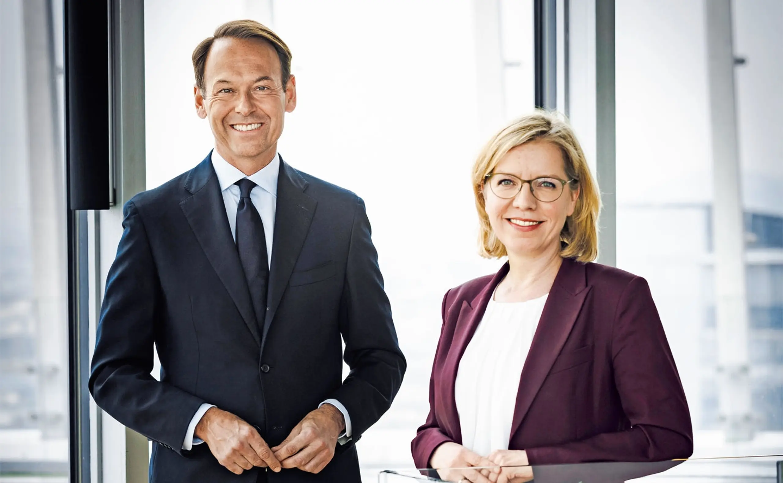 UNIQA CEO Andreas Brandstetter und Ministerin Leonore Gewessler