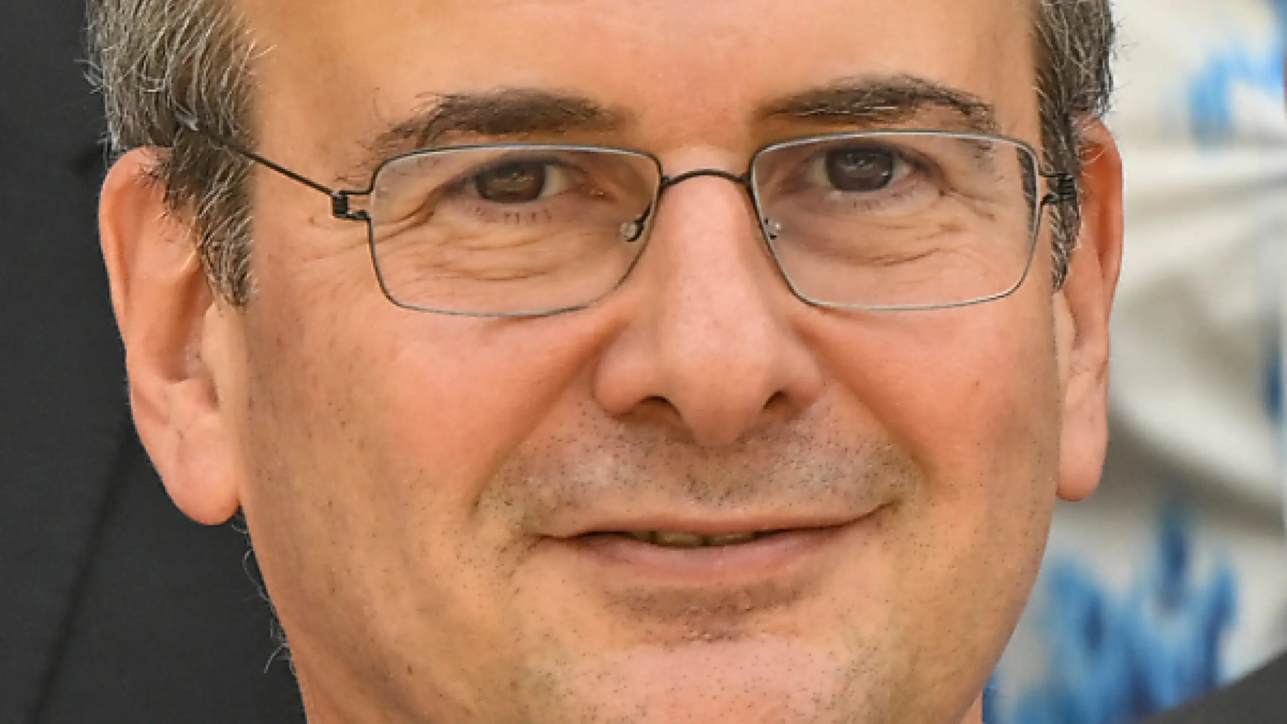 Finanzminister Kostis Chatzidakis freut sich