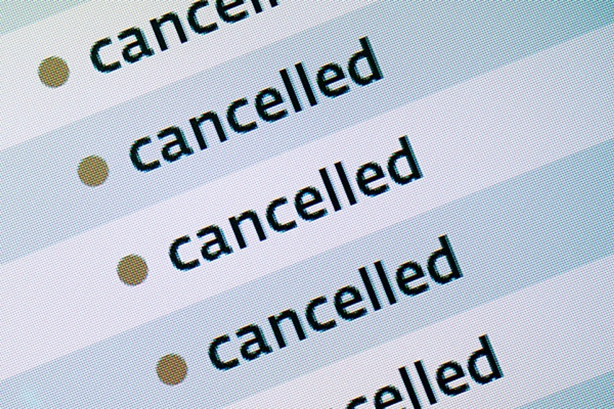 "Cancelled" gilt auch am Karfreitag für viele AUA-Flüge