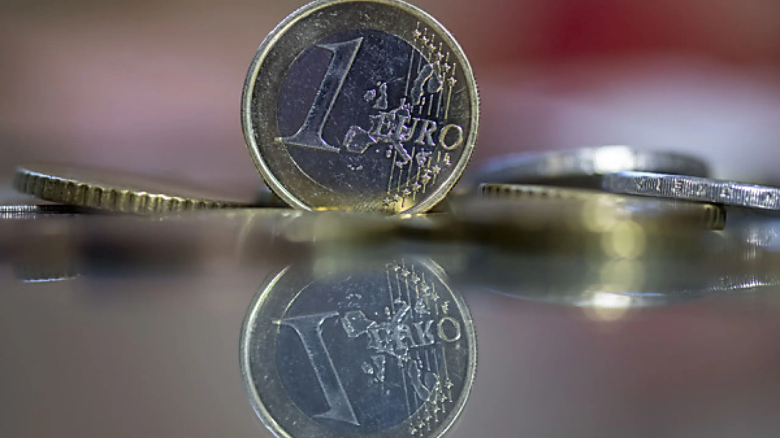 Viele Haushalte drehen derzeit jeden Euro zweimal um