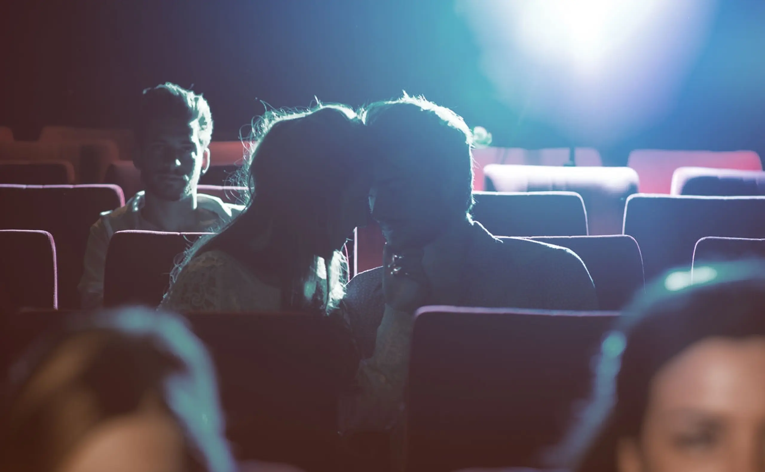 Liebespaar in Kino