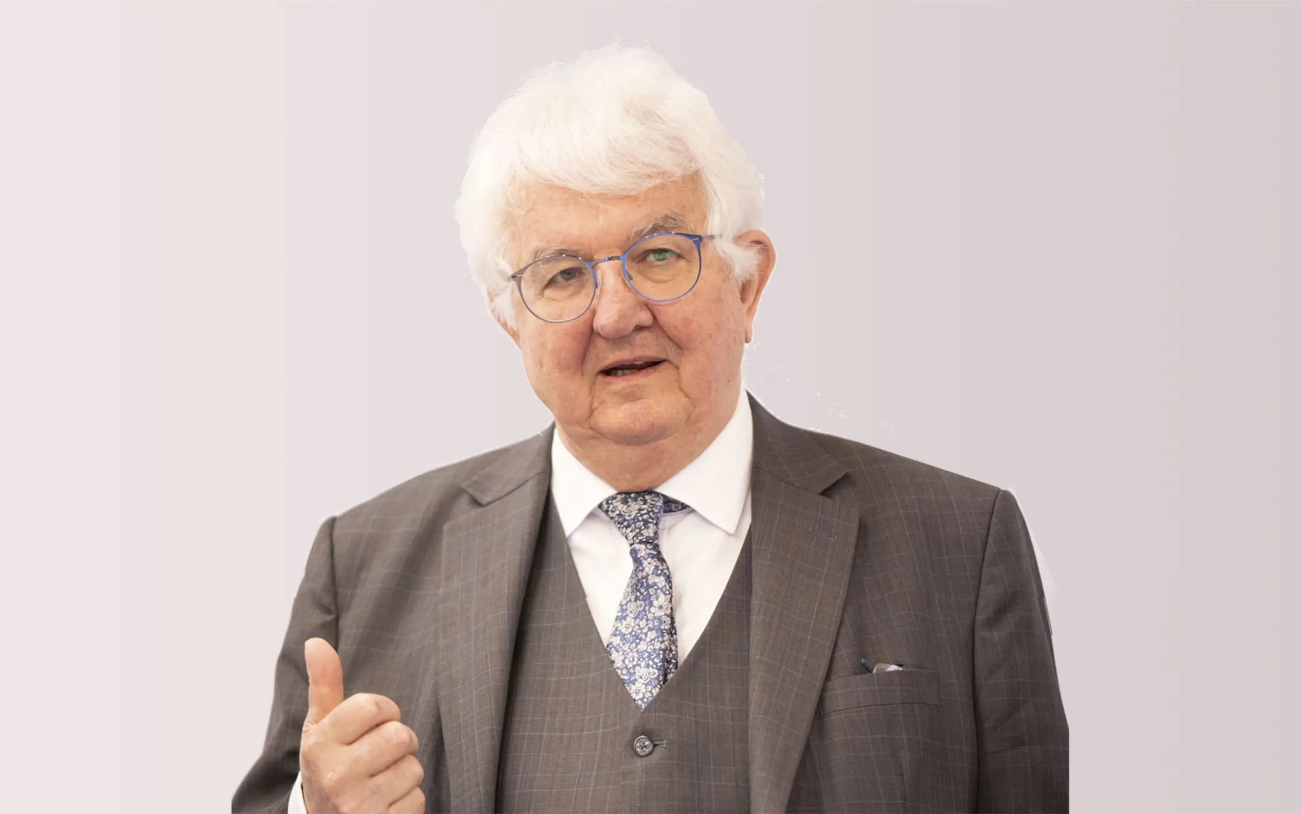 OeNB-Gouverneur Holzmann sieht "Restrisiko" für Raiffeisens Strabag-Deal