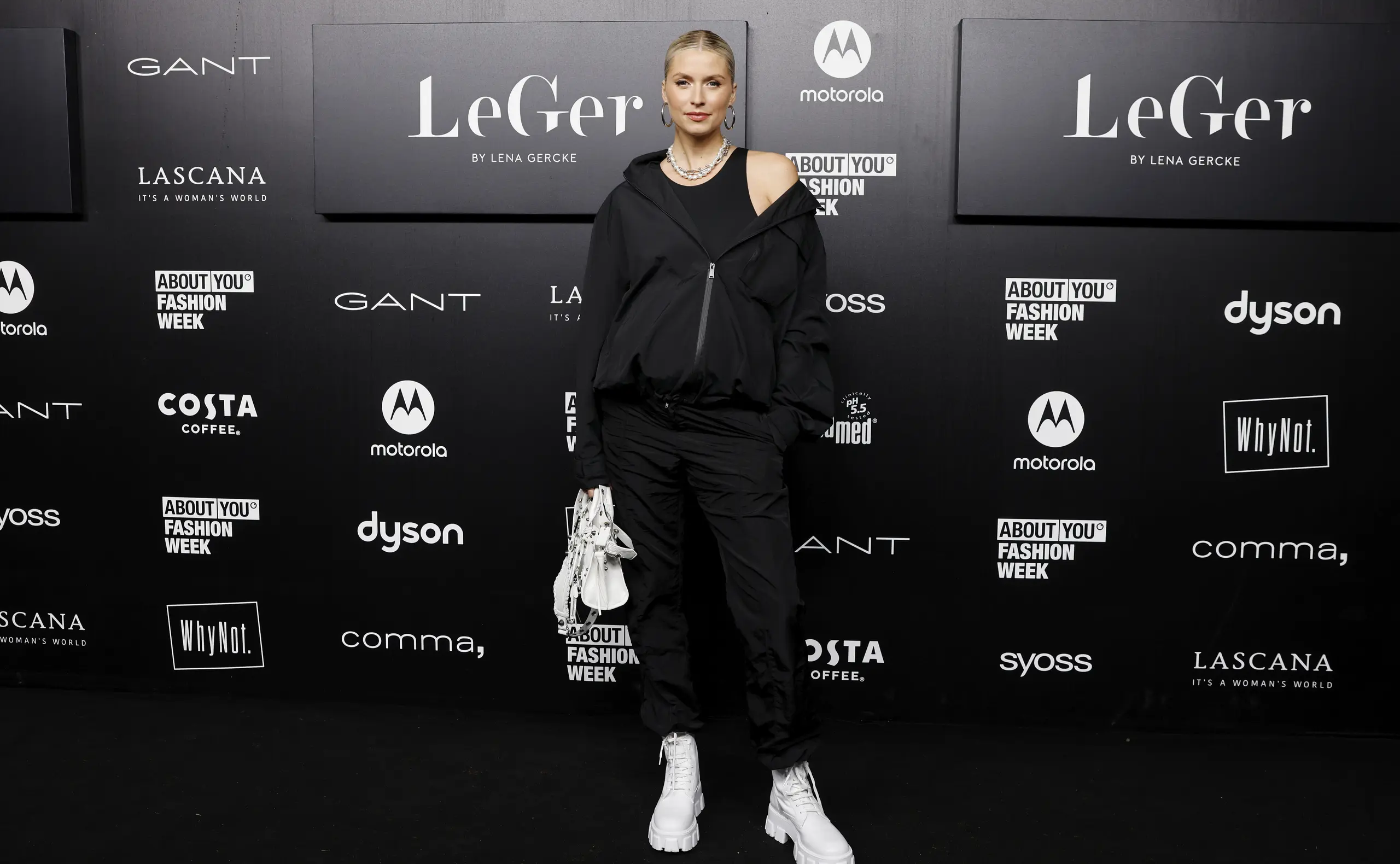 Lena Gercke ABOUT YOU Fashion Show 2022 LeGer